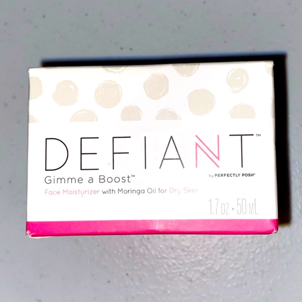 Perfectly Posh~DEFIANT~Gimme a Boost~Face Moisturizer for Dry Skin~New/Sealed